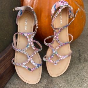 Women sandals
